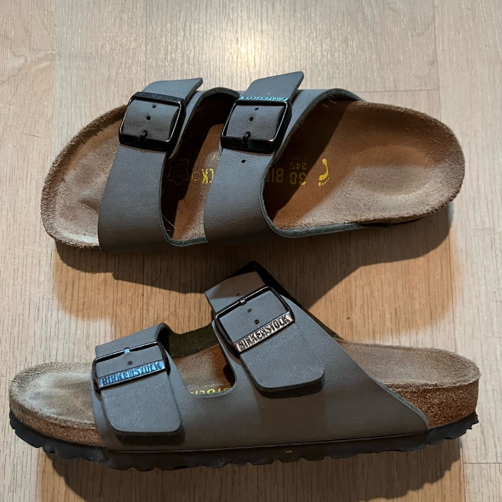 Birkenstock sandles - never wore, size 38